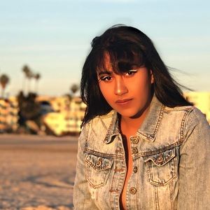 Meet your Posher, Angelica